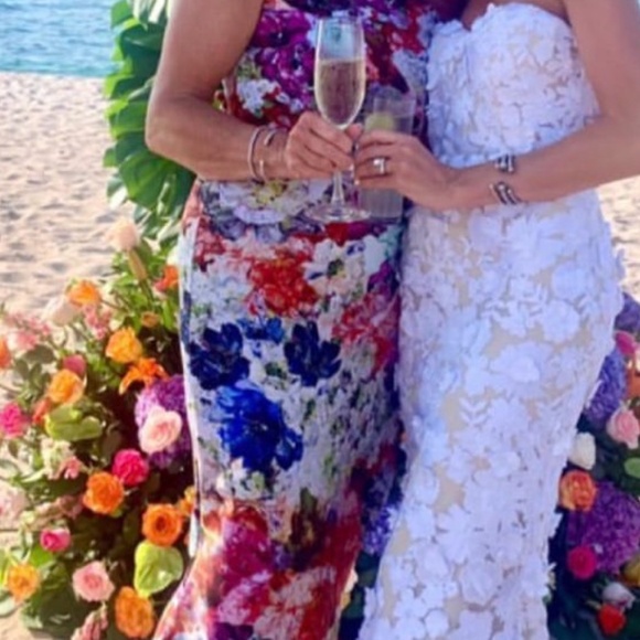 Chiara Boni La Petite Robe Gosia Floral One-Shoulder Gown - Picture 5 of 5